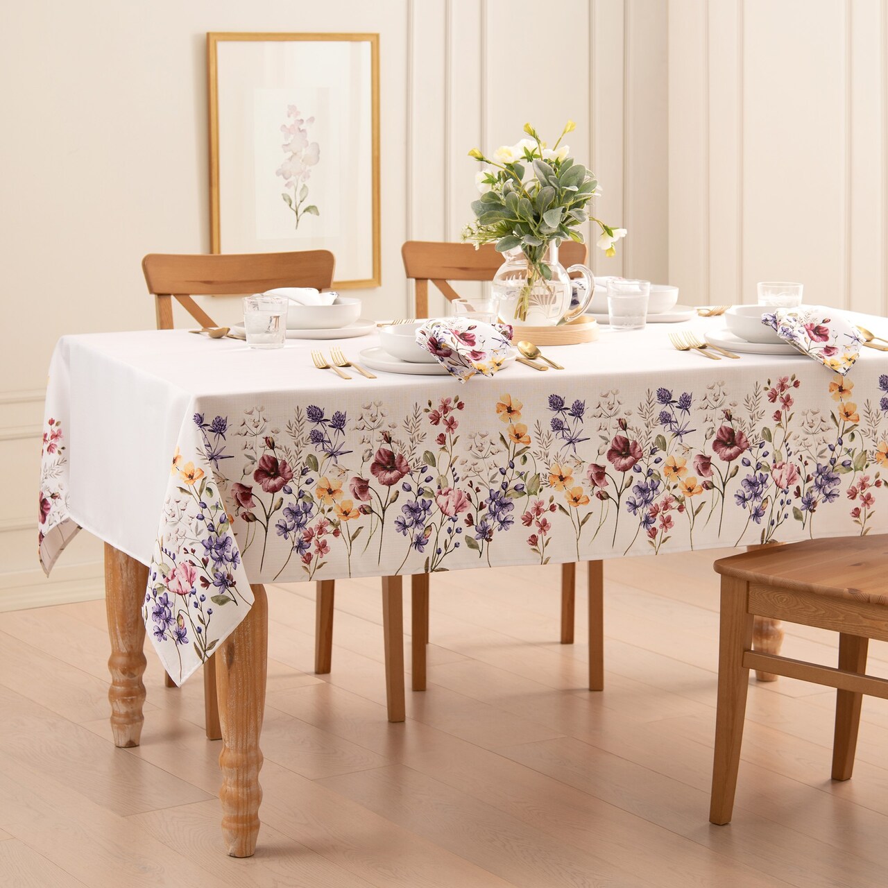 Threadmade Home Poppy Wildflower Bordered Tablecloth, Multicolor - 60"W x 144"L